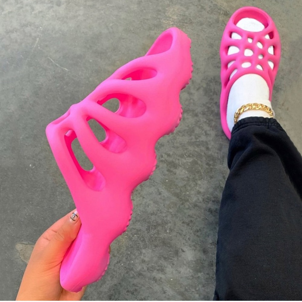 Women’s Slide